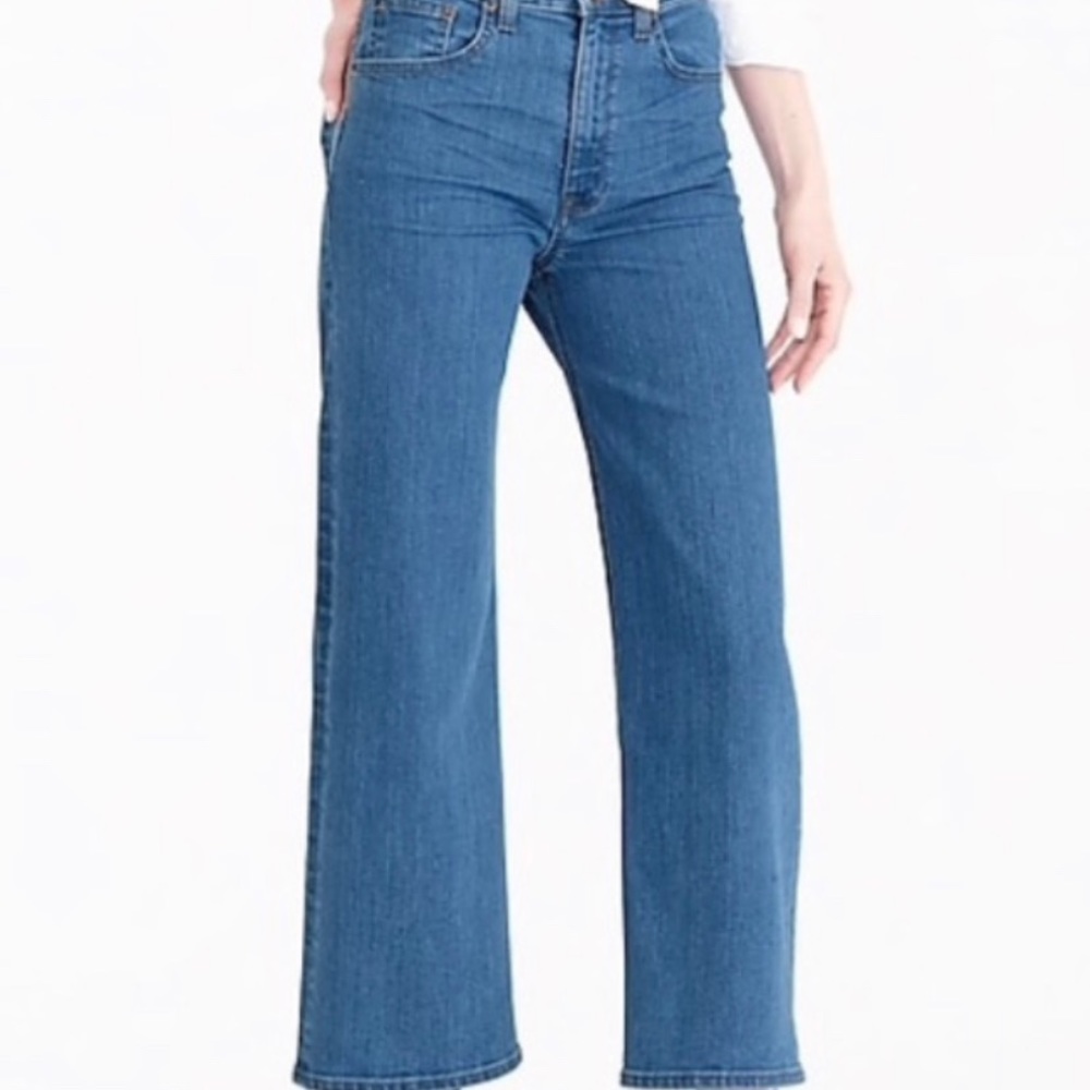 Super cute High waisted wide leg jeans
